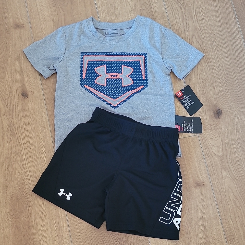 New Under Armour  Boy's Toddler Graphic T-Shirt and Shorts Set Size: 4